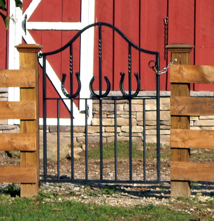 Krupski Horse Shoe Gate